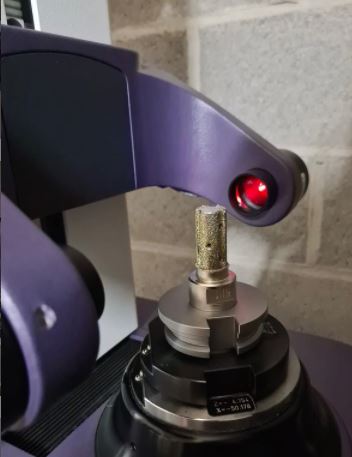 Behind the scene of measuring cnc tools! 💯 Our goal ? Longer life time of the tools, better results and fast set up! 💪🏻 Get in touch with us & we will help you upgrading your CNC machine! #wodiamdiamondtools